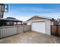 63 PEIRONE CRESCENT - 30