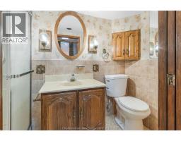 41 MAPLE STREET - 23