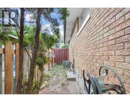 41 MAPLE STREET - 39