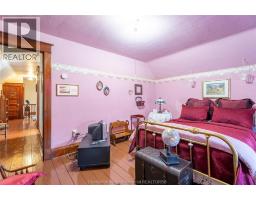 108 Forest STREET - 30