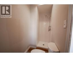 31 Adelaide STREET North - 20