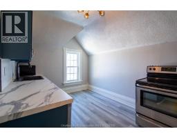 31 Adelaide STREET North - 37