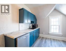 31 Adelaide STREET North - 38