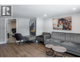 31 Adelaide STREET North - 9