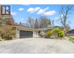 323 VICTORIA AVENUE - 1