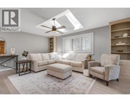 323 VICTORIA AVENUE - 11