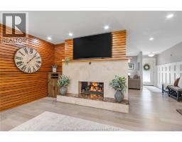 323 VICTORIA AVENUE - 12