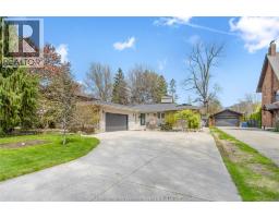 323 VICTORIA AVENUE - 2