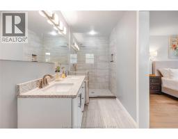 323 VICTORIA AVENUE - 22