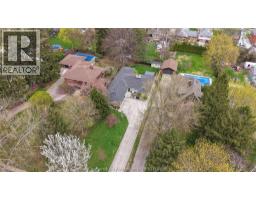 323 VICTORIA AVENUE - 44