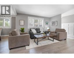 323 VICTORIA AVENUE - 9