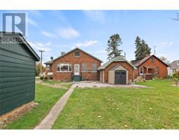 1620 Dufferin AVENUE - 46