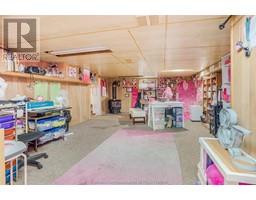 19 Thelma AVENUE - 24
