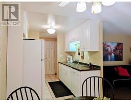 955 GRAND AVENUE West UnitNo. 101 - 9