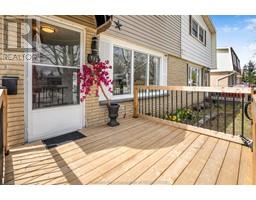 132 Berry STREET - 3