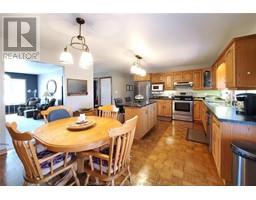 211 Garden Path - 7