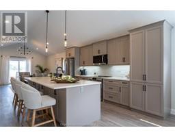 17 Baffin WAY - 9