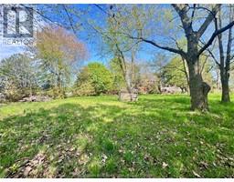 106 Erie STREET North - 2
