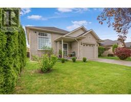 100 Manning DRIVE - 2