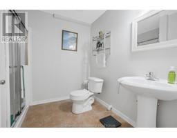 100 Manning DRIVE - 23