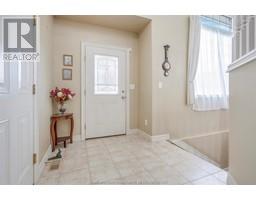 100 Manning DRIVE - 3