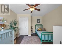 143 GARDEN Path - 27