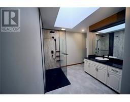 22410 Victoria ROAD - 22