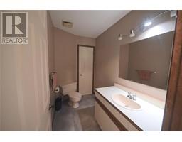 22410 Victoria ROAD - 30