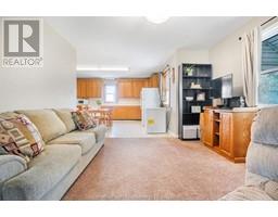 374 Talbot STREET East - 4
