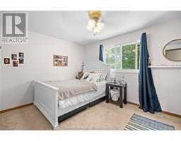 50 Nichols DRIVE - 22