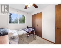 50 Nichols DRIVE - 27