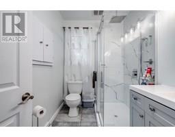 232 Chatham STREET South - 18