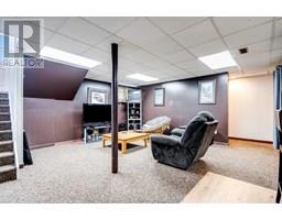 232 Chatham STREET South - 32
