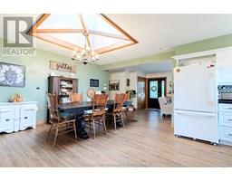 424 Gregory DRIVE East - 14