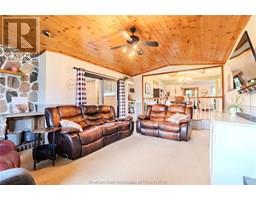 424 Gregory DRIVE East - 23