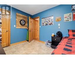424 Gregory DRIVE East - 27