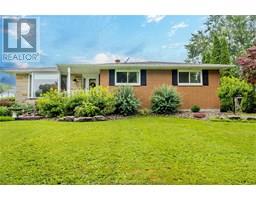 424 Gregory DRIVE East - 3