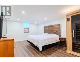 424 Gregory DRIVE East - 35