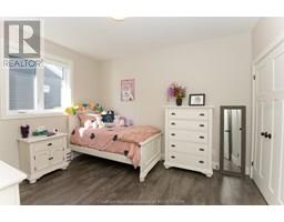 7 VENTURE CRESCENT - 17