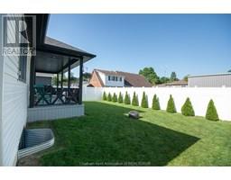 7 VENTURE CRESCENT - 33