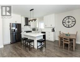7 VENTURE CRESCENT - 8