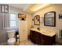 37 Oriole PARKWAY - 16