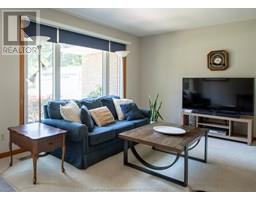 31 HAROLD STREET South - 10