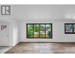 24 Simonton DRIVE - 7