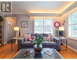 70 DUNVEGAN DRIVE - 19