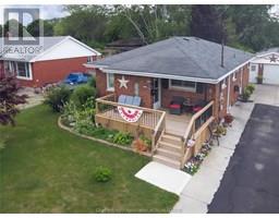 70 DUNVEGAN DRIVE - 2