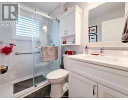 70 DUNVEGAN DRIVE - 31