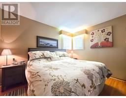 70 DUNVEGAN DRIVE - 34