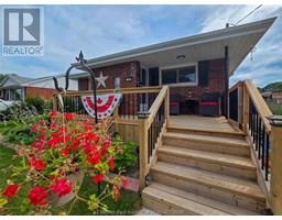 70 DUNVEGAN DRIVE - 5