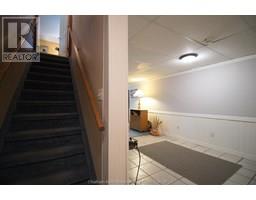 3 Churchill Park ROAD - 32